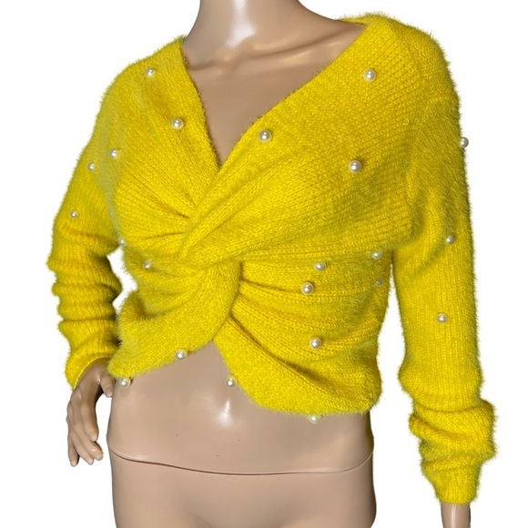 Fashion Nova Yellow Fuzzy Pearl detail Cropped Twist Long Sleeve Sweater Large - Picture 2 of 11